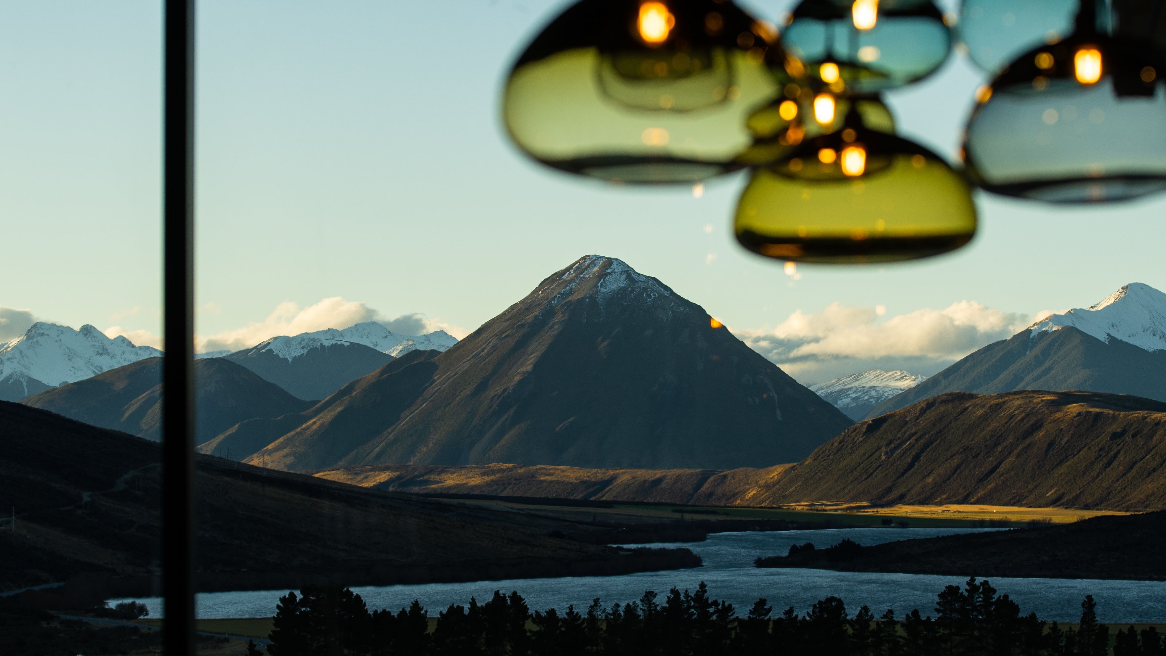 The Masters Table, The Southerly